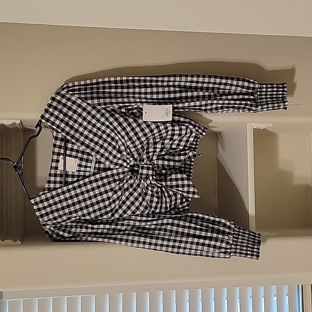 So cropped shirt new